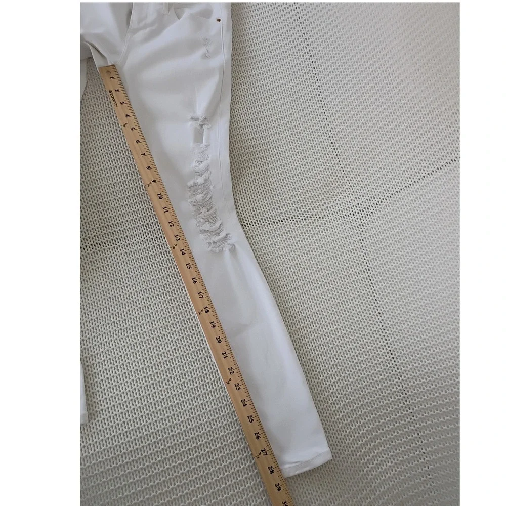 FRAME NWOT Le Skinny de Jeanne Blanc Distressed Jeans 26x29 USA Made‎ $228